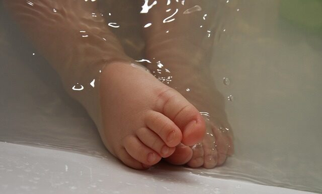 Łatwa kąpiel dziecka